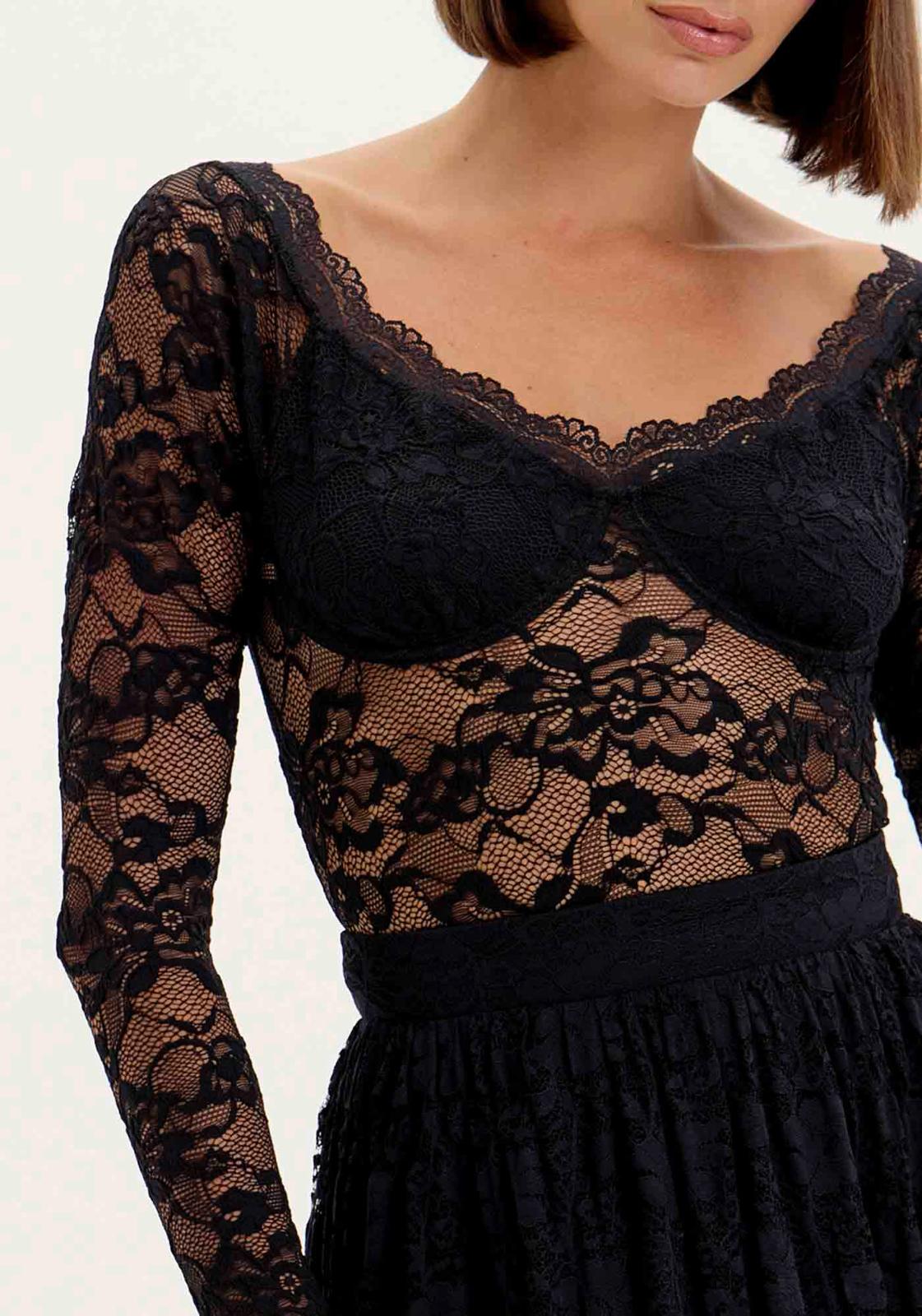 LACE LONG SLEEVE TOP